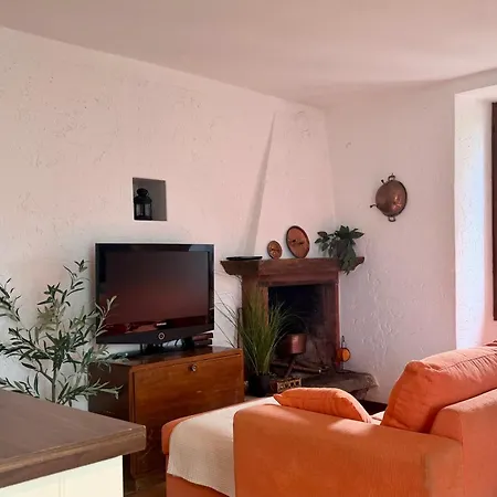 Apartment Casa Bucaneve & Ciclamino - Yourlakecomohome