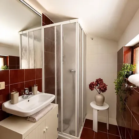 Casa Bucaneve & Ciclamino - Yourlakecomohome
