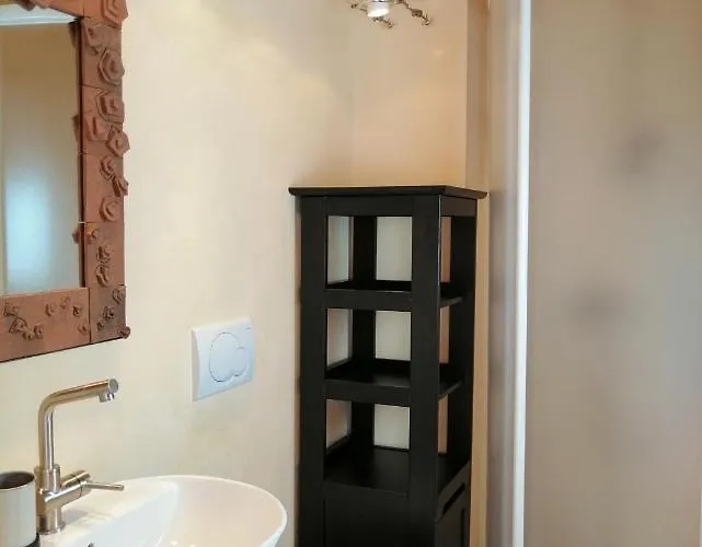 Casa Bucaneve & Ciclamino Appartement Gravedona